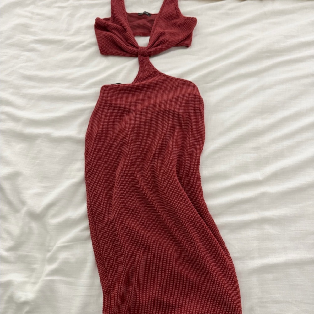 Elegant Red Sleeveless Dress